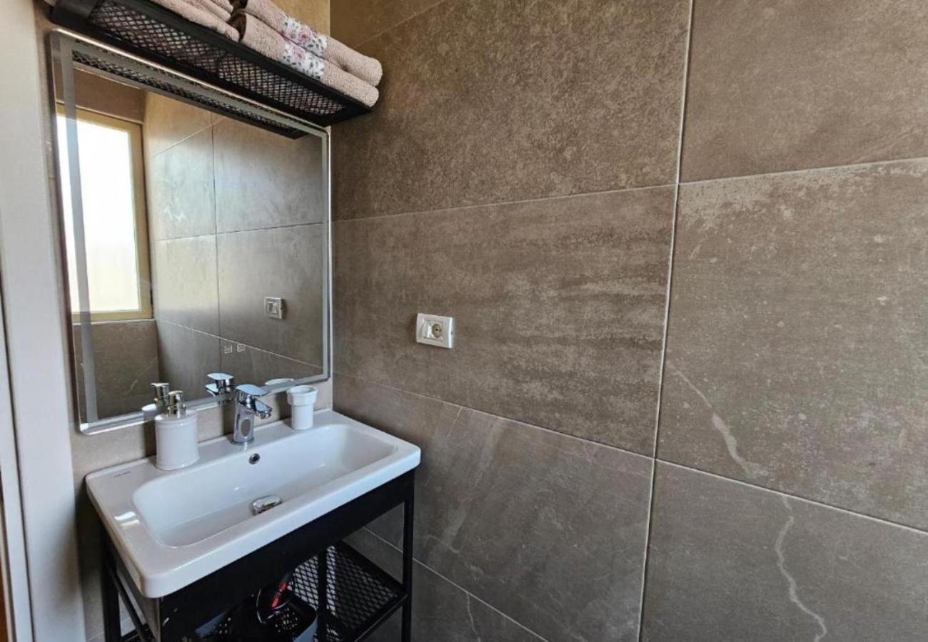 Kalpazo Myslym Shyri Tirana Apartman Kültér fotó